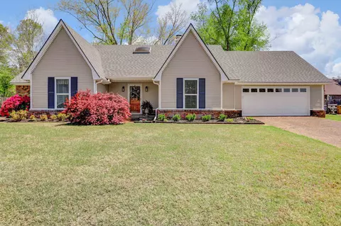 3006 Bramblebush Ln, Lakeland, TN 38002