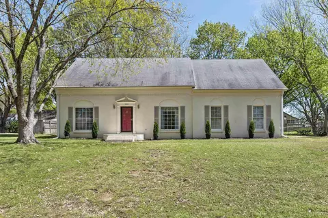1062 Fredericksburg Cv, Collierville, TN 38017