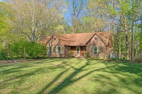 326 Sassafras Cir, Munford, TN 38058