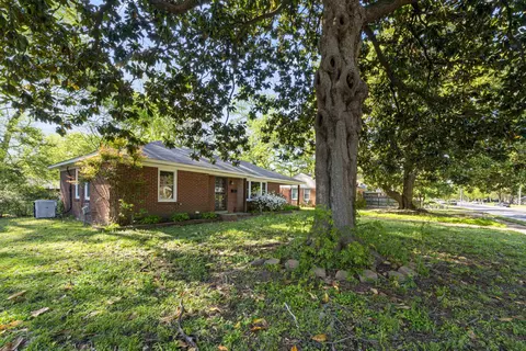 1603 Colonial Dr, Memphis, TN 38117 photo 4