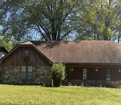 3988 Silverleaf Rd, Memphis, TN 38115