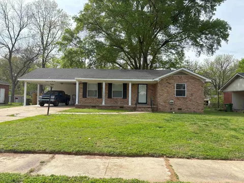 7259 Renda St, Millington, TN 38053