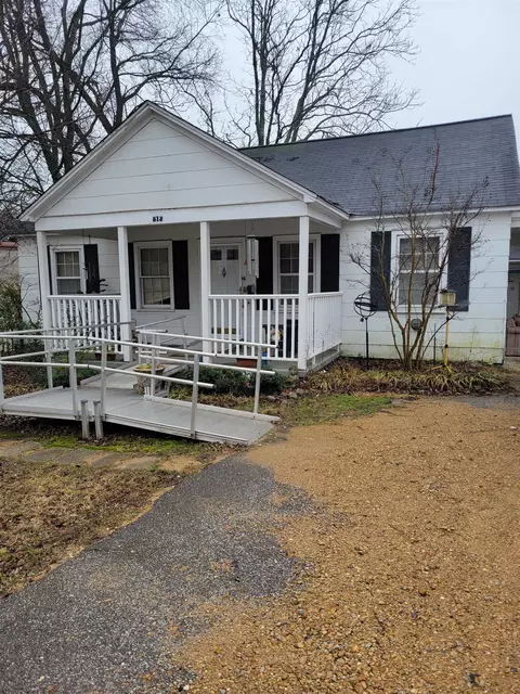 513 W Church Ave, Covington, TN 38019