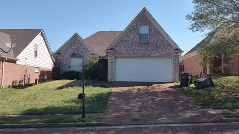 2728 Green Turtle Trl, Cordova, TN 38016