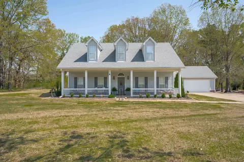 4530 Mcfadden Dr, Oakland, TN 38060