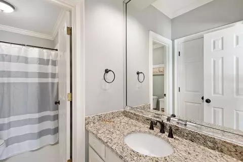 932 E Riverwalk Dr, Memphis, TN 38120 photo 16