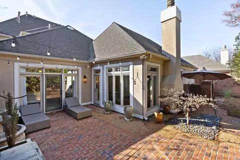 932 E Riverwalk Dr, Memphis, TN 38120 photo 3