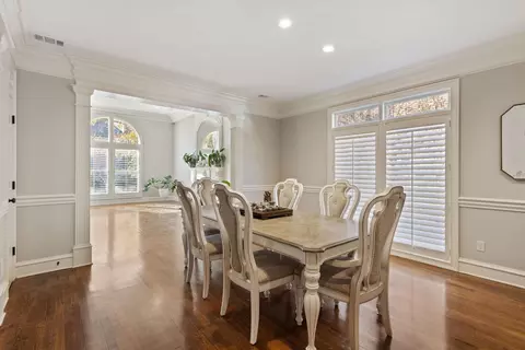932 E Riverwalk Dr, Memphis, TN 38120 photo 6
