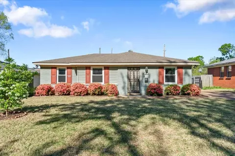 1357 Ivy Rd, Memphis, TN 38117