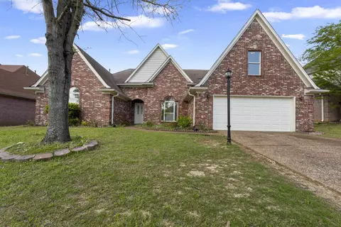 1104 Macon Hall Rd, Cordova, TN 38018