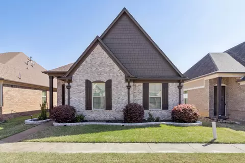 1964 Rochelle Ln E, Cordova, TN 38016