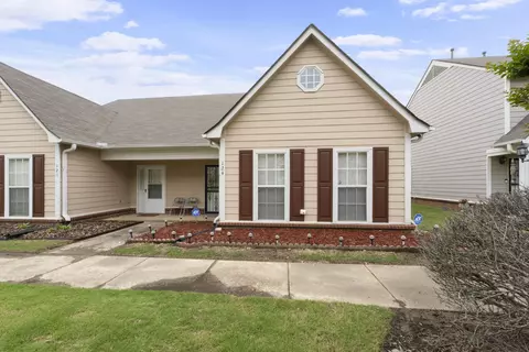 124 Center Springs Dr, Collierville, TN 38017