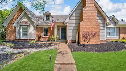 774 Cedar Brake Dr, Memphis, TN 38018