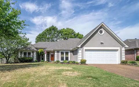 371 Shelley Renee Ln, Cordova, TN 38018