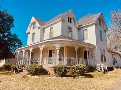 251 Court St, Selmer, TN 38375