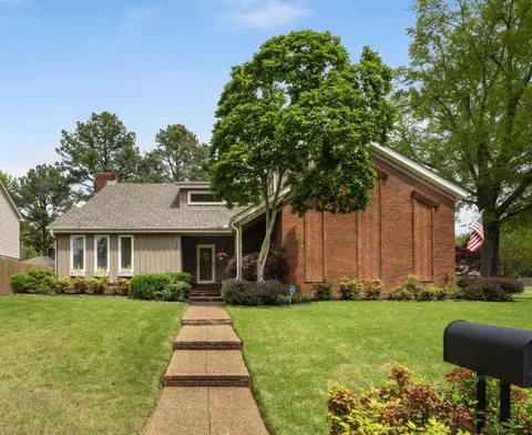 8184 Hampton Grove Ln, Germantown, TN 38138