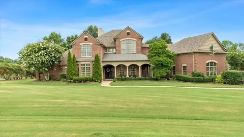 235 Brier Hills Dr, Piperton, TN 38017