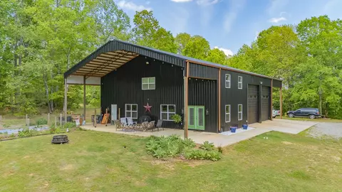 330 Pear Blossom Ln, Adamsville, TN 38310