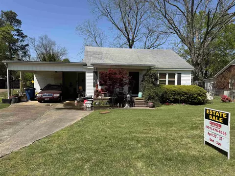 100 Fleming Dr, Covington, TN 38019
