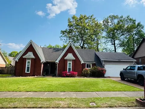 5943 Diplomat Place Pl, Bartlett, TN 38134