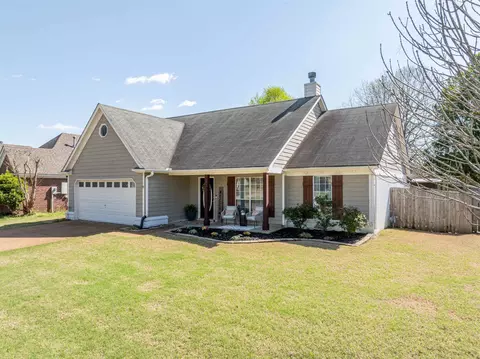 30 Village Dr E, Oakland, TN 38060