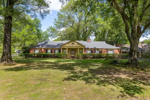 4276 S Montrose Dr, Memphis, TN 38117