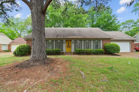 7008 Crestridge Rd, Memphis, TN 38119