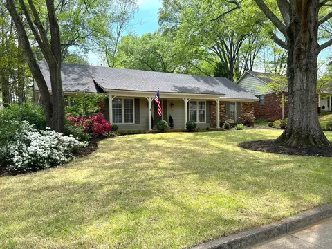 499 Rutledge Cv, Collierville, TN 38017