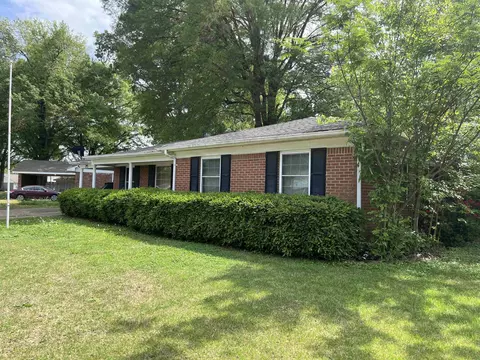 7283 Juana Dr, Millington, TN 38053