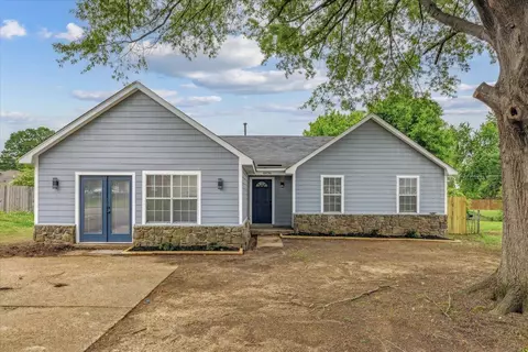 6036 Chadwell Rd, Millington, TN 38053