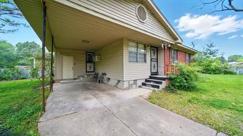 3981 Hammett Dr, Memphis, TN 38109