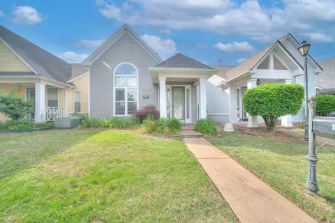 138 Harbor Creek Dr, Memphis, TN 38103