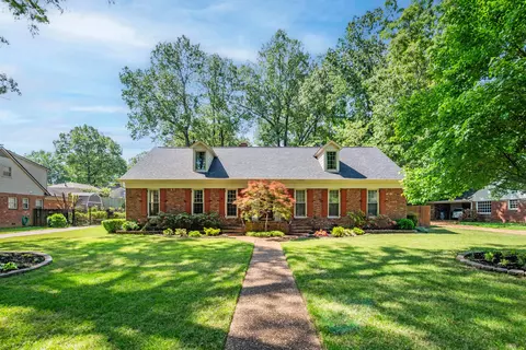 5877 Brierfield Ave, Memphis, TN 38120