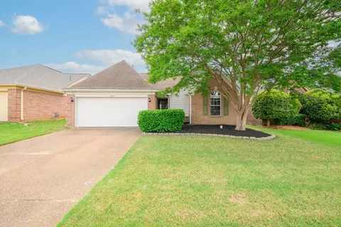 6937 Luxor Ln, Cordova, TN 38018