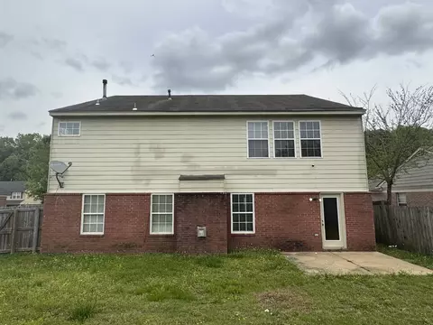 7413 Fox Creek Dr, Olive Branch, MS 38654 photo 2