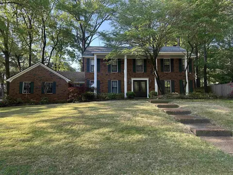 8221 Blair Ln, Germantown, TN 38139