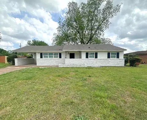 1041 Richland Dr, Memphis, TN 38116
