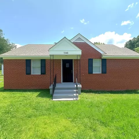 1748 Benning St, Memphis, TN 38106