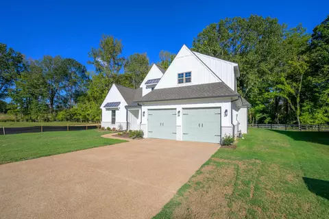 514 Sugar Magnolia Loop E, Unincorporated, TN 38017 photo 2