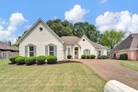 1100 Portside Dr, Cordova, TN 38018