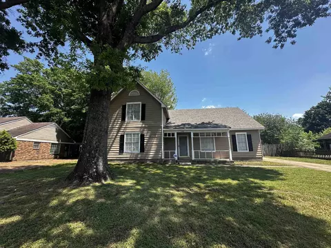 2980 Ridgeway Dr, Memphis, TN 38115