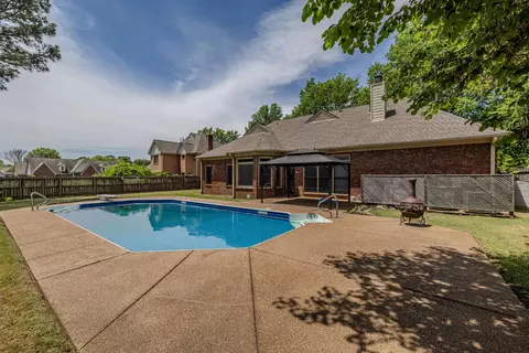 3382 Patricia Ellen Dr, Bartlett, TN 38133