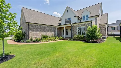 25 Jay Cv, Piperton, TN 38017
