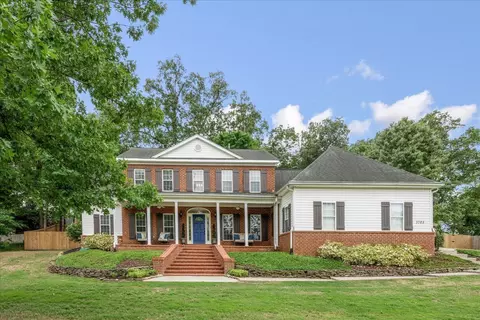 3765 Belle Pointe Dr, Southaven, MS 38672