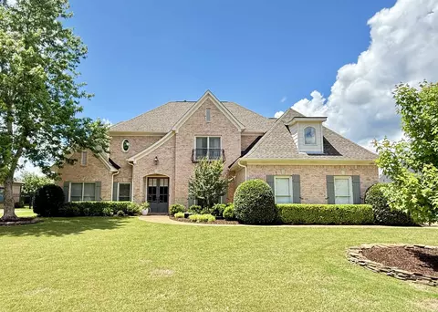 1593 E Indian Wells Dr, Collierville, TN 38017