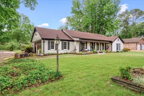 1366 Kirby Rd, Memphis, TN 38120
