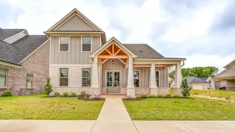 255 Freedom Ln, Rossville, TN 38066