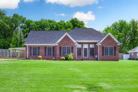 346 Windchase Dr, Munford, TN 38058