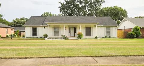 5731 Ashbriar Ave, Memphis, TN 38120