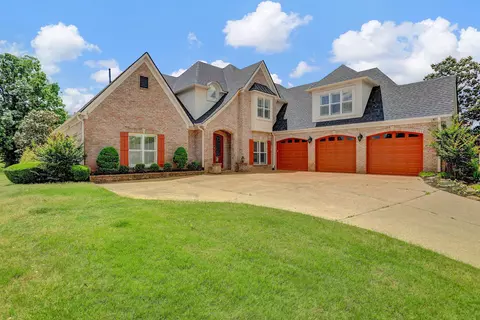9837 Lake Breeze Cv, Lakeland, TN 38002